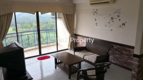 D Savoy A Famosa Condominium